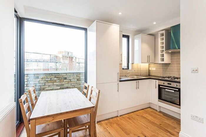 1 Bedroom Flat To Rent In Woodstock Grove, London, W12