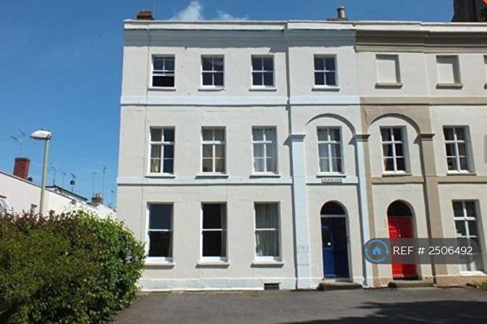 2 Bedroom Flat To Rent In Bath Road, Cheltenham, GL53