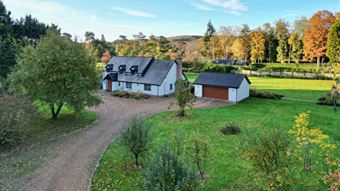 4 Bedroom Detached House For Sale In Cobblers Hill, Wendover, HP22