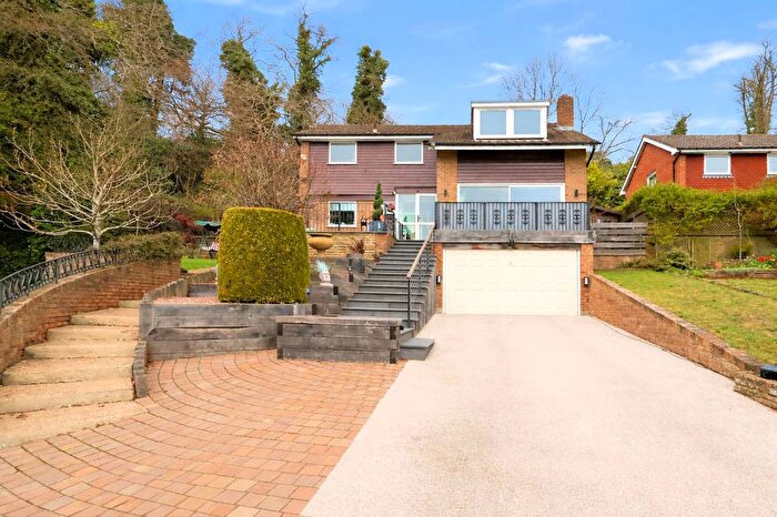 5 Bedroom Detached House For Sale In Hollingsworth Road, South Croydon, CR0