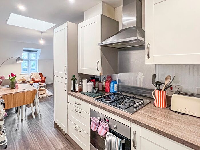 1 Bedroom Flat To Rent In Mackintosh Street, Bromley, BR2