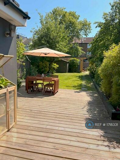 2 Bedroom Flat To Rent In Spencer Avenue, London, N13