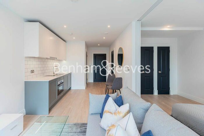 1 Bedroom Flat To Rent In Filmworks Walk, Ealing, W5