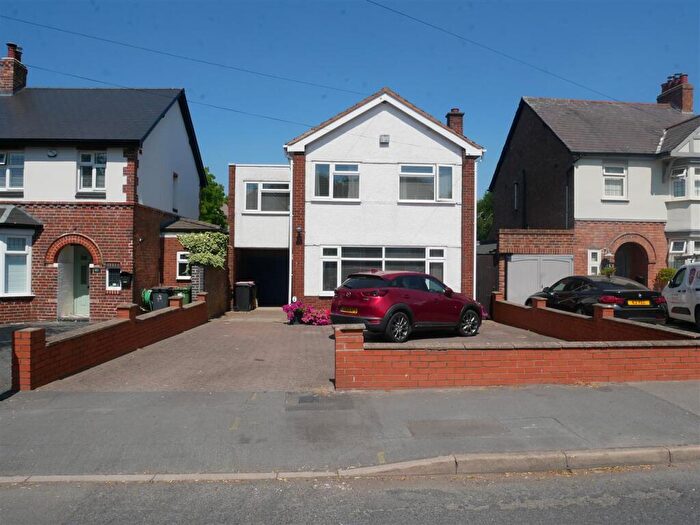 4 Bedroom Detached House For Sale In New Road, Water Orton, B46