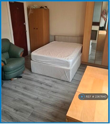 6 Bedroom Semi-Detached House To Rent In Laburnum Rd, Liverpool, L7