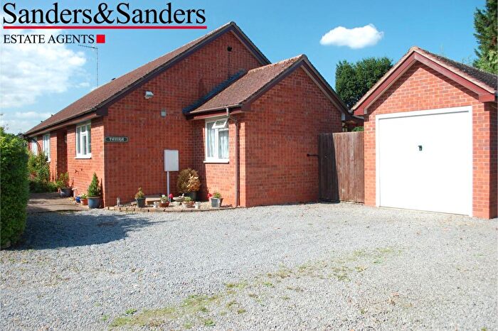 3 Bedroom Detached Bungalow To Rent In Victoria Road, Bidford-on-Avon, Alcester, B50