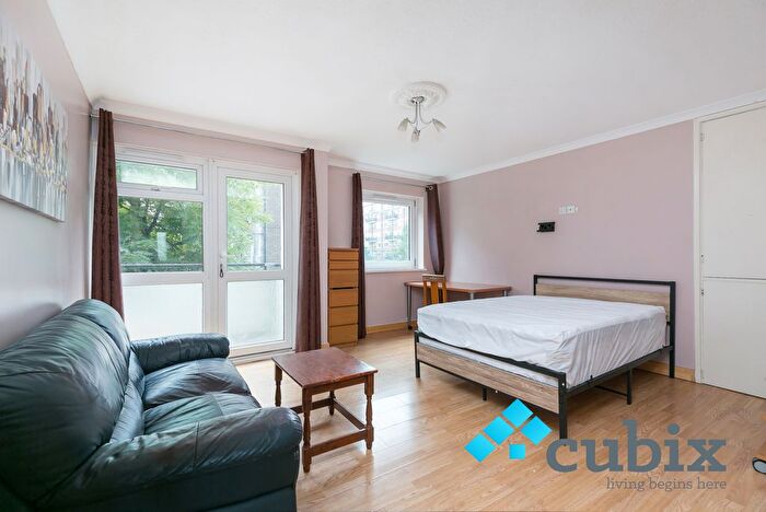 4 Bedroom Maisonette To Rent In St. Saviours Estate, London, SE1