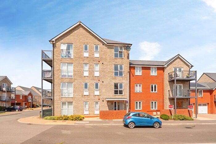 2 Bedroom Flat For Sale In Harebell Road, Emersons Green, Bristol, BS16