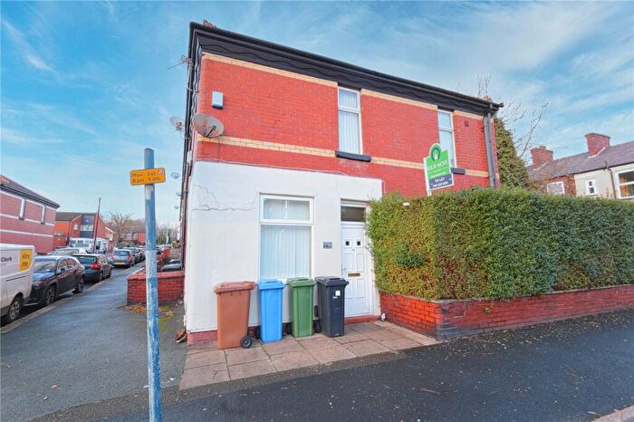 2 Bedroom End Of Terrace House To Rent In Victoria Street, Denton, Manchester, Greater Manchester, M34