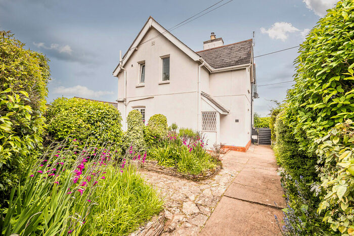 3 Bedroom Semi-Detached House For Sale In Clyst St George, EX3