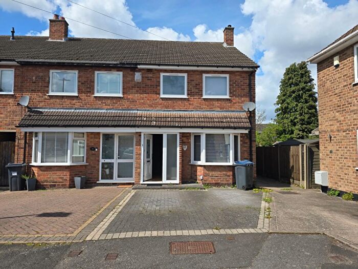 3 Bedroom Semi-Detached House To Rent In Amanda Drive, Birmingham, B26