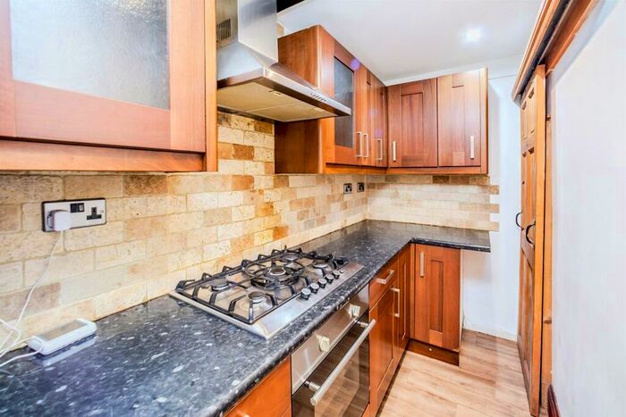 2 Bedroom House To Rent In Club Houses, Halifax, HX2