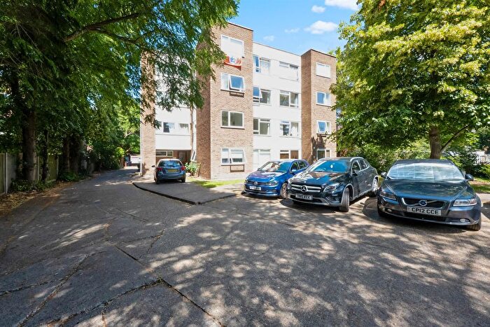 2 Bedroom Flat For Sale In Hayne Road, Beckenham, BR3