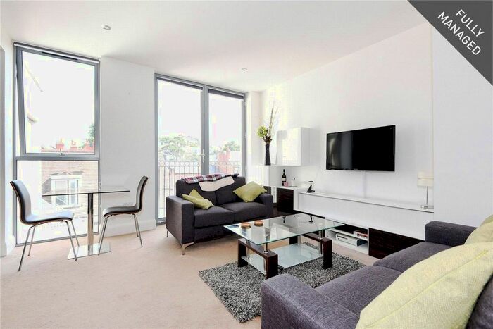 2 Bedroom Flat To Rent In Katesgrove Court, Basingstoke Road, Reading, Berkshire, RG2