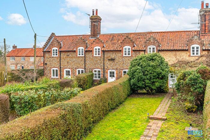 2 Bedroom Property For Sale In The Street, Hempstead, NR25
