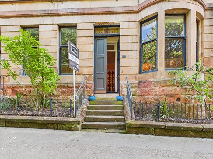 2 Bedroom Flat For Sale In Barrington Drive, Glasgow, G4
