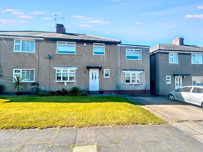 5 Bedroom Semi-Detached House For Sale In Mayfield Avenue, Cramlington, Northumberland, NE23