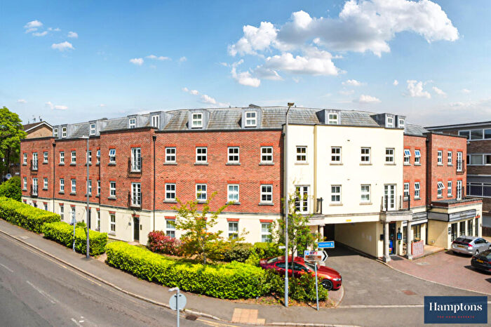 2 Bedroom Flat For Sale In Station Approach, Amersham, HP6