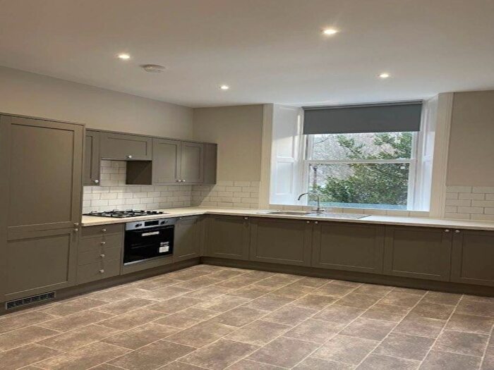 2 Bedroom Flat To Rent In Melville Terrace, Edinburgh, EH9