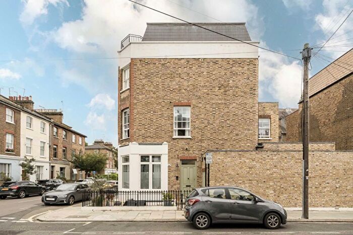 1 Bedroom Flat To Rent In Kilmarsh Road, London, W6