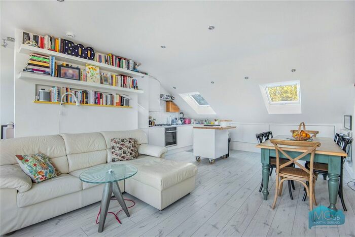 2 Bedroom Flat To Rent In Marriott Road, Stroud Green, London, N4