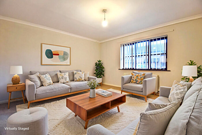 2 Bedroom Flat For Sale In Church Close, Louth, LN11