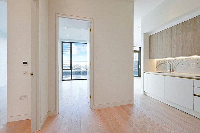 2 Bedroom Flat To Rent In City Road, London, EC1V