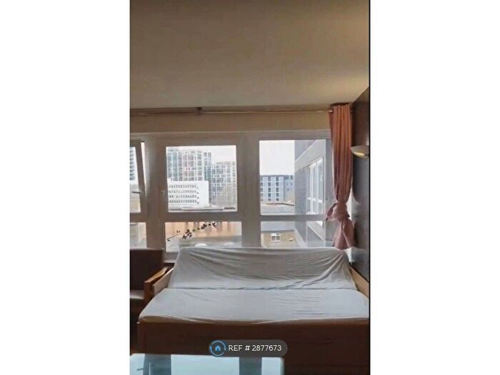 2 Bedroom Flat To Rent In The Vista Building, London, SE18