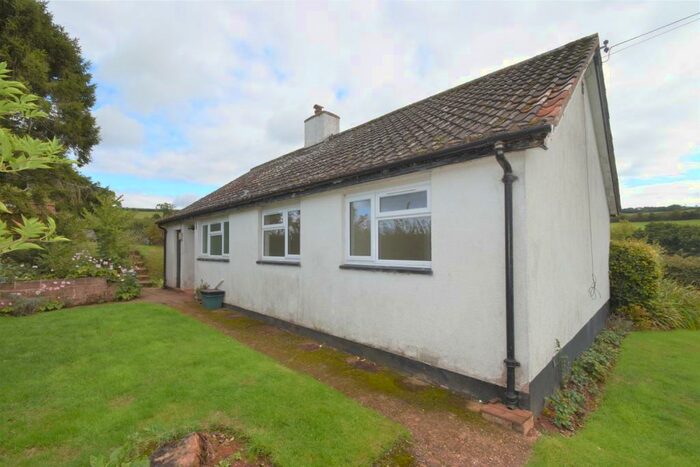 4 Bedroom Bungalow To Rent In Silverton, Exeter, Devon, EX5
