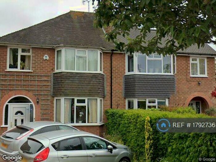 3 Bedroom Semi-Detached House To Rent In Grove Road, Solihull, B91