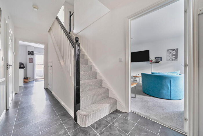 4 Bedroom Detached House For Sale In Silks Way, Andover, SP11