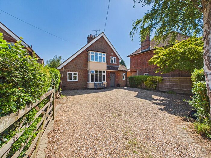 3 Bedroom Detached House For Sale In High Street, Prestwood, Great Missenden, Buckinghamshire, HP16