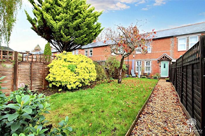 2 Bedroom End Terrace House For Sale In Corporation Cottages, Newbury, Berkshire, RG14