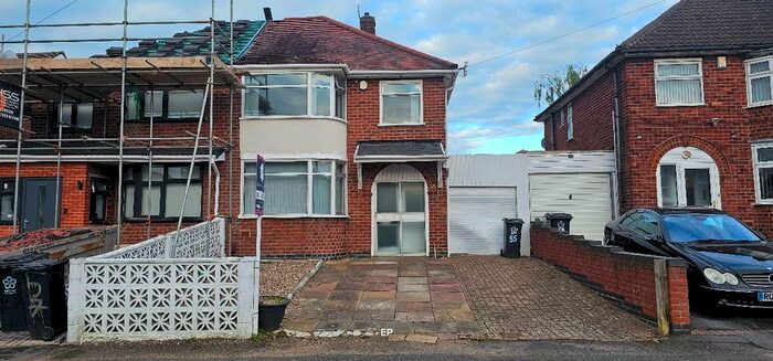 3 Bedroom Semi-Detached House To Rent In Parkstone Road, Leicester, LE5