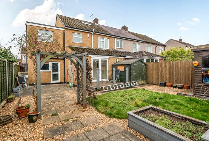 4 Bedroom End Of Terrace House For Sale In Meadow View, Frampton Cotterell, Bristol, Gloucestershire, BS36