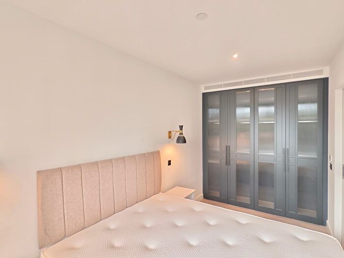 1 Bedroom Studio To Rent In Boxwood Gardens, London, E1W