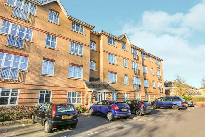 2 Bedroom Flat To Rent In Aylward Drive, Stevenage, Hertfordshire, SG2