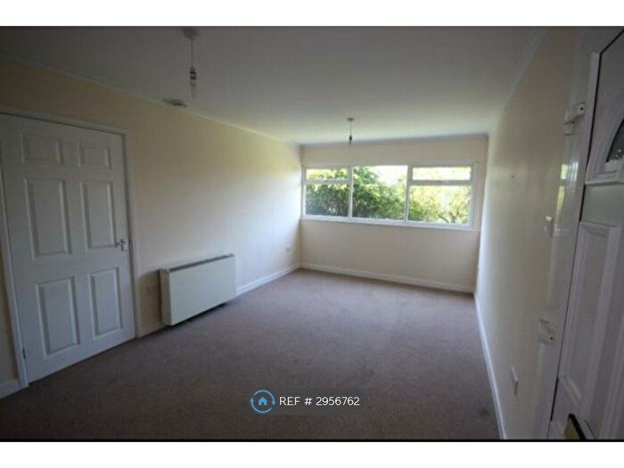 2 Bedroom Flat To Rent In Blythe Court, Birmingham, B46