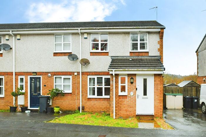 3 Bedroom End Terrace House For Sale In Hardings Close, Saltash, PL12