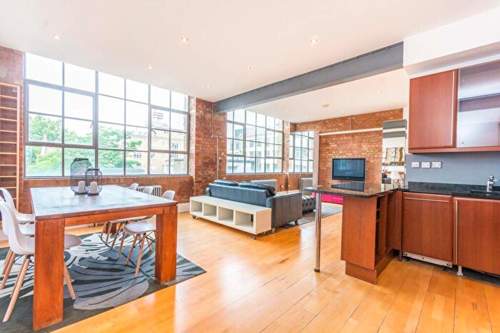 1 Bedroom Flat To Rent In Shepherdess Place, Islington, London, N1