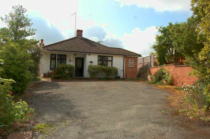 3 Bedroom Detached Bungalow For Sale In Church Hill, Hollowell, Northamptonshire, NN6