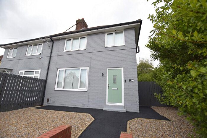 4 Bedroom Semi-Detached House To Rent In Moresdale Lane, Leeds, West Yorkshire, LS14