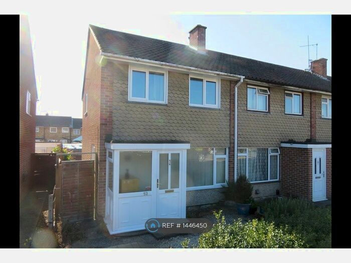 3 Bedroom End Of Terrace House To Rent In Paynesdown Road, Thatcham, RG19