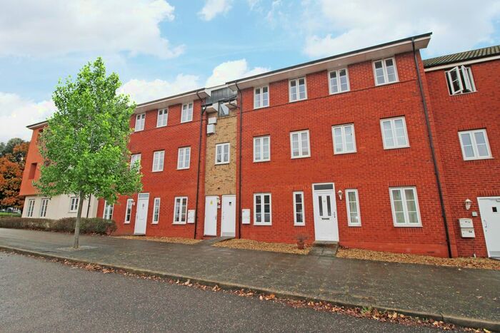 2 Bedroom Flat To Rent In River Plate Road, Exeter, EX2