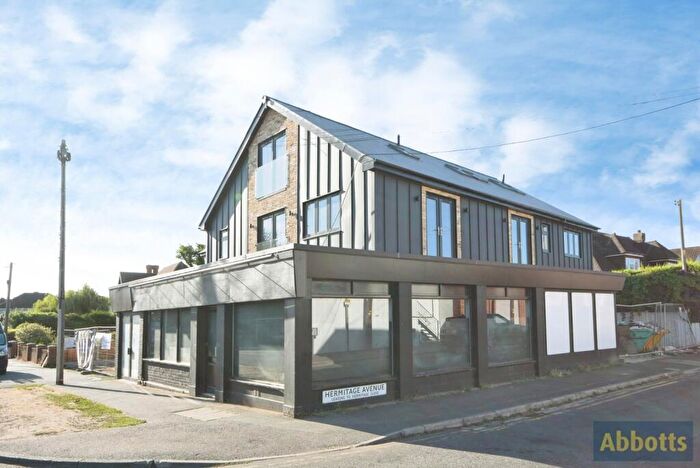 2 Bedroom Flat For Sale In Kiln Road, Benfleet, Essex, SS7