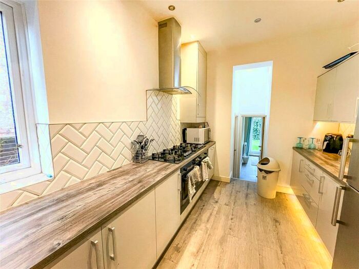 8 Bedroom Semi-Detached House To Rent In Slade Lane, Manchester, Greater Manchester, M19