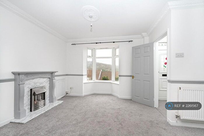 3 Bedroom Terraced House To Rent In Bodwenarth Road, Pontypridd, CF37