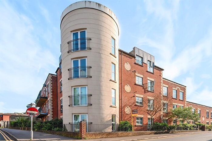 2 Bedroom Flat To Rent In Compass House, Reading, RG1