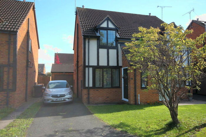 2 Bedroom Semi-Detached House To Rent In Peters Court, Hatton, DE65