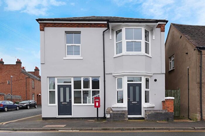 2 Bedroom Semi-Detached House For Sale In Old Milverton Road, Leamington Spa, CV32